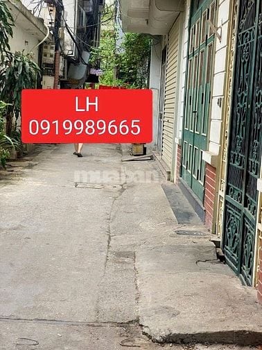 Bán nhà ngõ 32 Hào Nam, cách mặt đường Hào Nam 10m DT 52Mx 3 tầng 