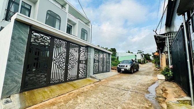 NHÀ 1 MÊ HẺM 542 NGUYỄN VIẾT XUÂN