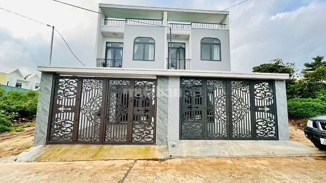 NHÀ 1 MÊ HẺM 542 NGUYỄN VIẾT XUÂN