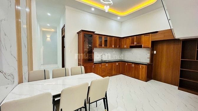NHÀ 1 MÊ HẺM 542 NGUYỄN VIẾT XUÂN