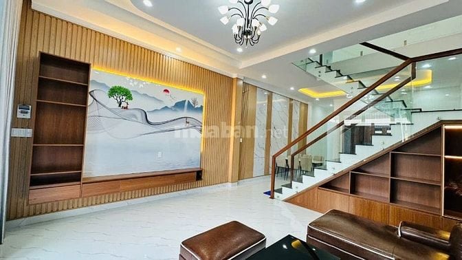 NHÀ 1 MÊ HẺM 542 NGUYỄN VIẾT XUÂN