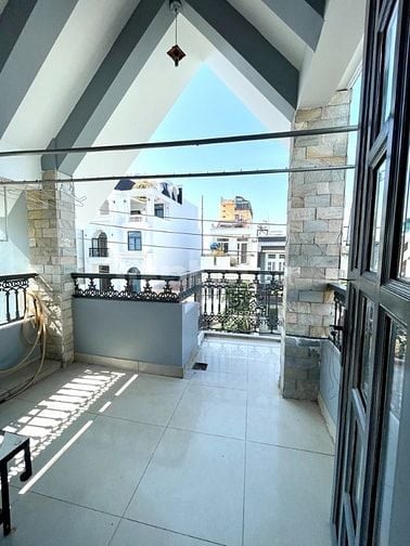 🏠Ngay Metro, Q.12, 3 tầng, 72m2, Hẻm xe tải, Tặng Full Nội Thất