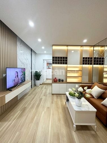 Nhà Đẹp Ở Luôn Nam Đồng, Đống Đa 78m, tầng 2, giá 4.5 tỷ.