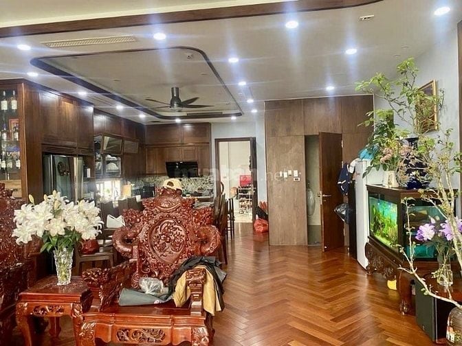 Hạ chào 15 tỷ, Mặt phố Trung Phụng hàng xóm Xã Đàn, Dt 100m2, 8t, 7m.