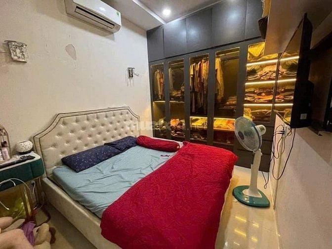 Bán Nhà Bùi Văn Ba Ngang 4 M DT: 62 m2  2 Tầng chỉ nhĩnh 6 tỷ thương l