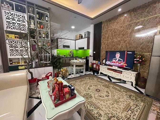 CHÍNH CHỦ CẦN BÁN CĂN NHÀ tại XÃ ĐÀN 35 x 5 tầng 9,3 tỷ 