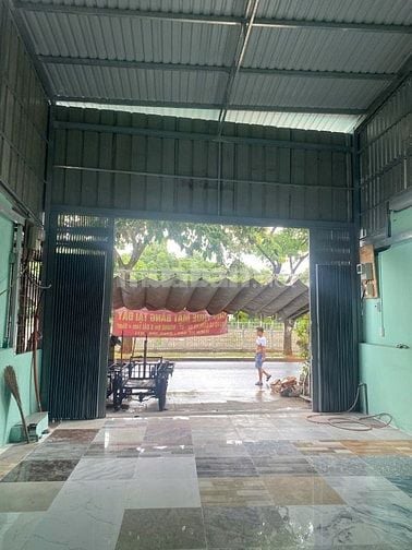 Cho thuê nhà nguyên căn tiện kinh doanh hoặc làm kho, làm văn phòng 