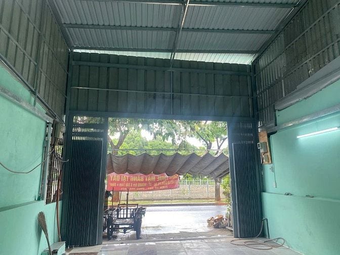 Cho thuê nhà nguyên căn tiện kinh doanh hoặc làm kho, làm văn phòng 