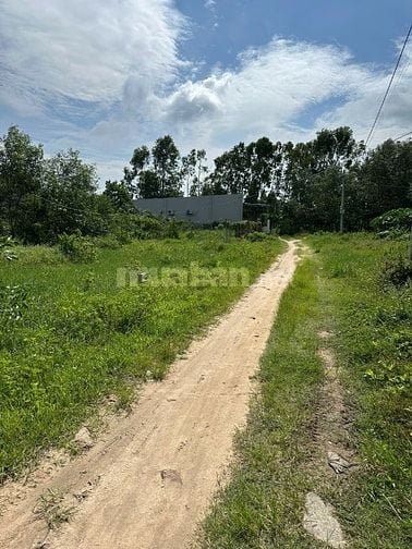 111m2 P LaGi Gần Biển Giá Chỉ 600 TRiệu Cực Rẻ