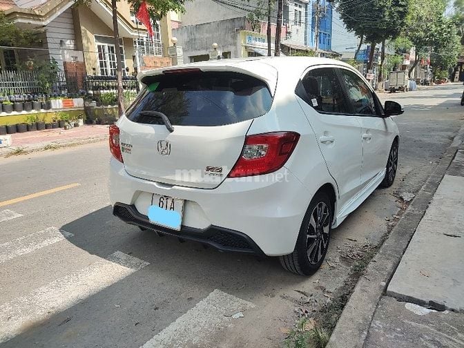 Bán xe Honda Brio chính chủ, biển số trắng (61A)