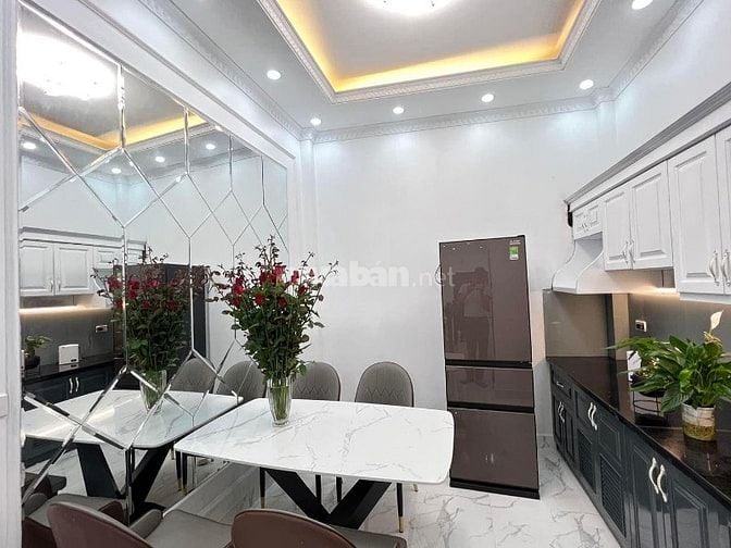 Bán nhà Biên Giang Hà Đông, Phân lô Ô tô cách 15m, 38m2 x5 tầng giá ch