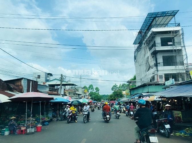 SANG LẠI LÔ ĐẤT 20X50=1000M2 ĐẤT THỔ CƯ SHR MT ĐƯỜNG TỈNH LỘ NGAY KCN 