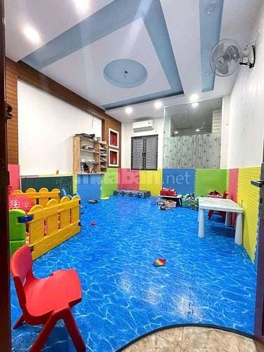 NHÀ GẦN BIG C TRƯỜNG CHINH  4 X 17(68) 5 TẦNG CHỈ 6 TỶ XÍU (RẺ NHẤT)