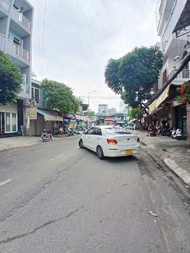 TÒA NHÀ GÓC 2 MT TRẦN VĂN KIỂU Q6 (7 X 16) 6 TẦNG. GIÁ 20,5 TỶ