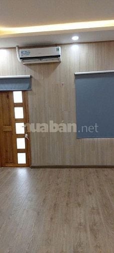 Cho thuê nhà nguyên căn đường Đoàn Văn Bơ, Phường 14, Quận 4
