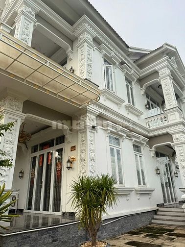 ĐI DU HỌC CẦN BÁN LỖ GẤP SIÊU BIỆT THỰ MẶT TIỀN TL786 CHỈ 42 TỶ