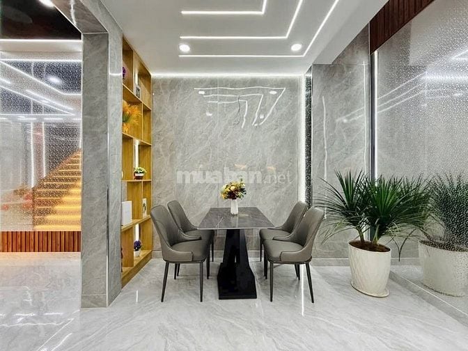 Đi nước ngoài định cư bán gấp nhà ở đường Bắc Hải, phường 15, quận 10,