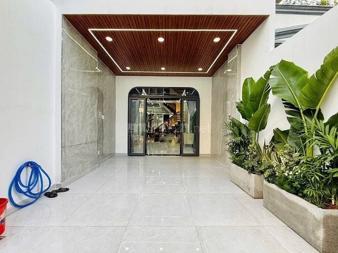 Đi nước ngoài định cư bán gấp nhà ở đường Bắc Hải, phường 15, quận 10,