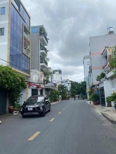 Tôi bán nhà 220/1A Nguyễn Oanh đường 12m giá: 8.5 tỷ 