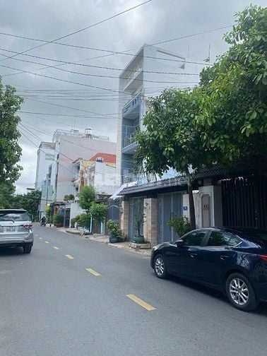 Tôi bán nhà 220/1A Nguyễn Oanh đường 12m giá: 8.5 tỷ 