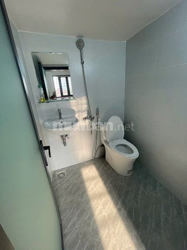 Phòng trọ cao cấp sau lưng Nguyễn Tất Thành