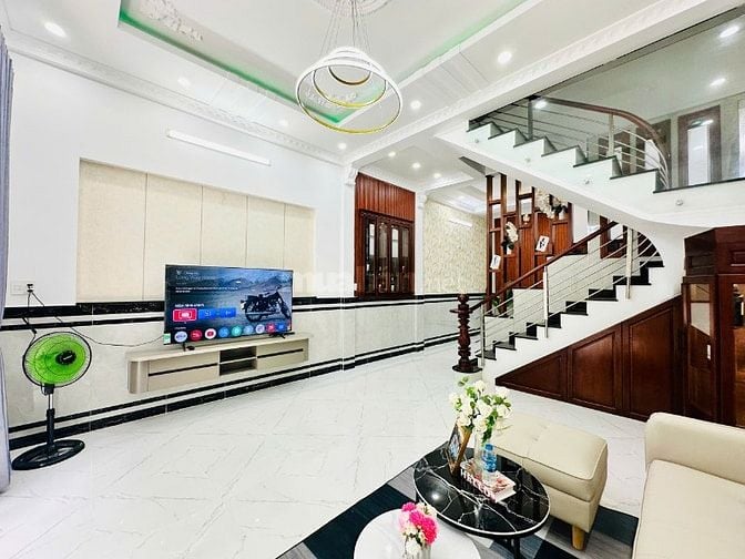 Tôi cần Bán nhà 2 lầu 1 trệt Thiết kế 4pn,3wc giá 5ty4 nội thất đầy đủ