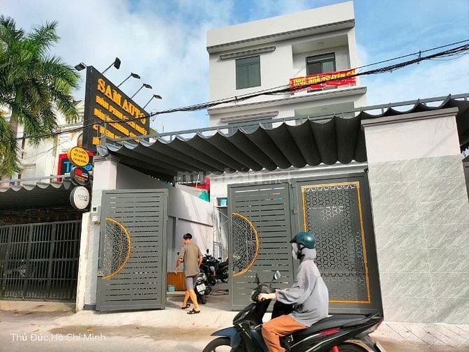 CHO THUÊ NHÀ ĐẸP NGUYÊN CĂN MỚI XÂY- SÀN XD 350m2 –TRỤC PHẠM VĂN ĐỒNG
