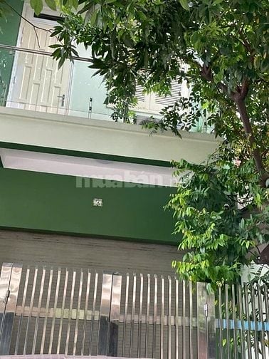 Cho thuê nhà liền kề ngõ 234 Hoàng Quốc Việt ngõ rộng ô tô vào nhà 