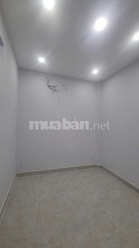 10 TRIỆU/ THÁNG NHÀ 4X10 1LAU 2PN 2WC NHÀ MỚI SƠN SỬA NGAY CHỢ
