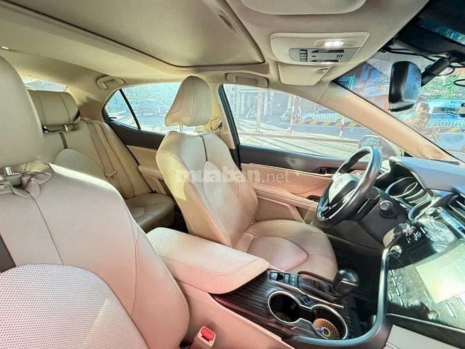 Camry 2.5Q 2019 1 chủ từ đầu xe đẹp