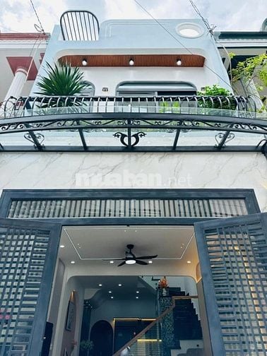 Nhà ngộp bán gấp căn 52m2 Vạn Kiếp, Bình thạnh Giá 2 tỷ 650, sổ riêng