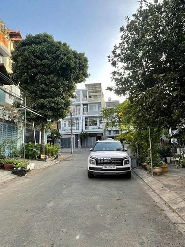 Hiếm ! Cạnh Phan Anh! Nhà đúc 3 tầng, 5PN, 4 × 20, Hẻm 8m. Chỉ 7ty150