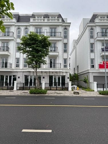 Bán liền kề Euro Window Gia Lâm, mặt đường Ban Trắng