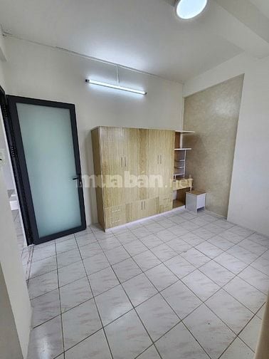 Cho thuê CH C/cư B.Thới, Lô C, lầu 5 Dương Đình Nghệ, P.8,Q.11 giá 6tr