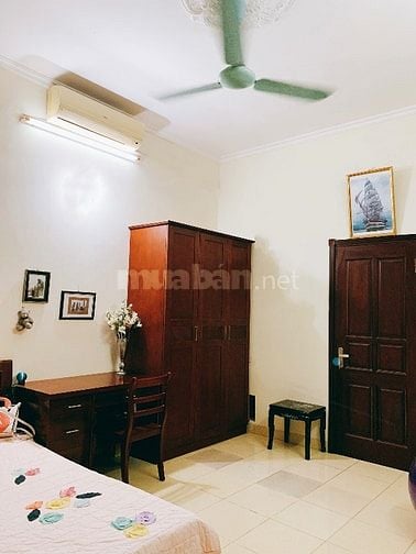 Chính chủ cho thuê nhà cuối phố Ngô Tất Tố nội thất đầy đủ