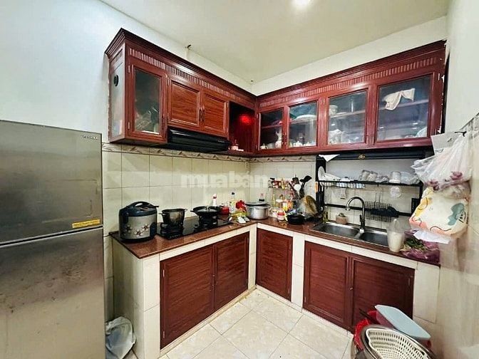 Cho thuê CH C/cư B.Thới, Lô C, lầu 5 Dương Đình Nghệ, P.8,Q.11 giá 6tr