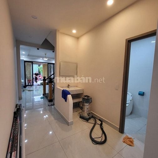Bán Nhà 3 Tầng Mới 100% – Chánh Hưng, P4 Q8 – Xe Tải đỗ cửa – Giá tốt