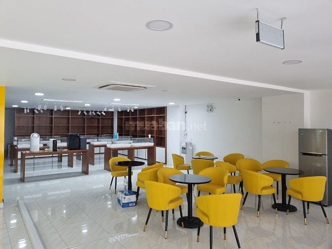 Tòa nhà văn phòng có đầy đủ nội thất, DTSD 1100m2, Phường An Phú, Q2