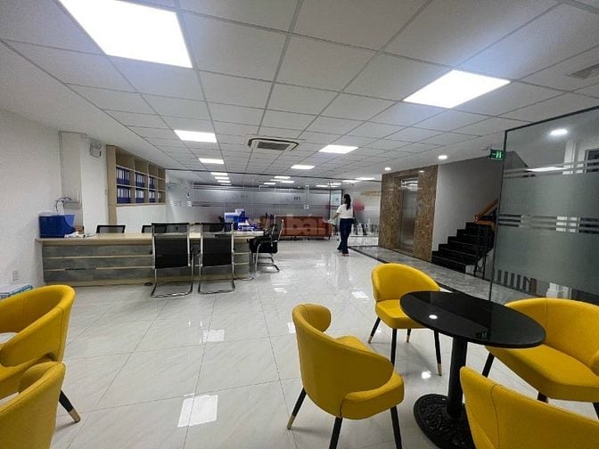 Tòa nhà văn phòng có đầy đủ nội thất, DTSD 1100m2, Phường An Phú, Q2