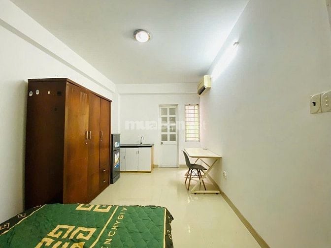 Căn hộ dịch vụ 12 phòng, Gần KDC Sadeco , DT:5,5x18. 5 lầu . Giá : 9Tỷ