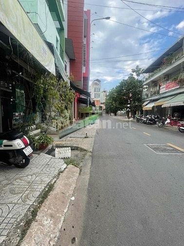 Cho thuê nhà 2 mặt tiền Đàm Thận Huy, P.P.Thọ Hòa, Q.Tân Phú giá 11tr 
