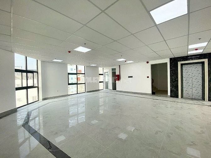 Giảm 6 tỷ, mặt tiền 24c đường 3 tháng 2 ,DT:5,1x17m, 6 tàng hđt 120tr