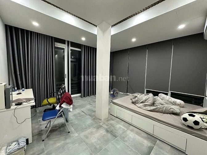 Bán Biệt Thự 255m2 Linh Đàm, mặt tiền 14m, giá 60 tỷ