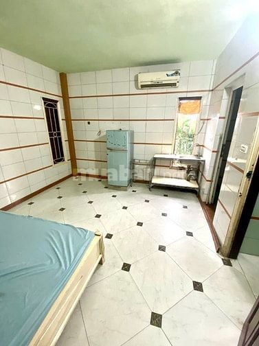 Phòng khép kín, cửa sổ thoáng, 20m2, đủ nội thất, Lê Trọng Tấn-La khê