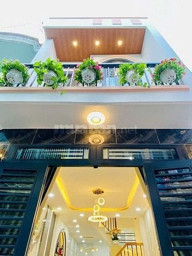 Anh Sáu vỡ nợ cần bán gấp nhà Đoàn Nguyễn Tuấn trả nợ, SHR 