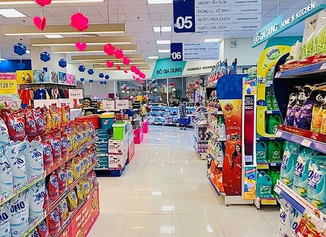 Tuyển Gấp Sinh Viên, Trung Tuổi Làm Việc Ở Siêu Thị Tp.HCM