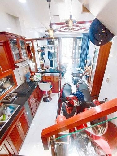 🔥 Gấp Tô Hiệu, Tân Phú - Nhà đúc 3 tầng - HXH - Dt:36m2, Chỉ 4 tỷ hơn