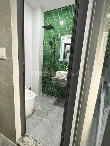 Bán nhà đẹp đường Hoàng Bật Đạt, DTSD 84m2, 5 tỉ 190 - TL