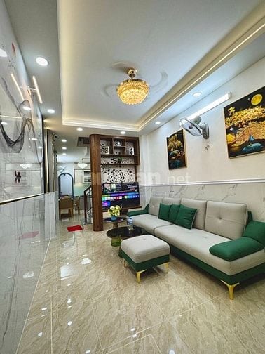Bán nhà đẹp đường Hoàng Bật Đạt, DTSD 84m2, 5 tỉ 190 - TL