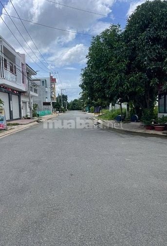 Đất thổ cư hướng Nam mt đường xe hơi 9m Long Thuận
